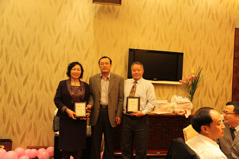 2010.2.12010年鹏正律师新春联谊会隆重举行5_副本.jpg