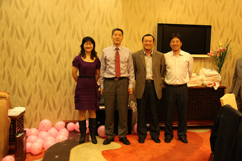 2010.2.12010年鹏正律师新春联谊会隆重举行6_副本.jpg